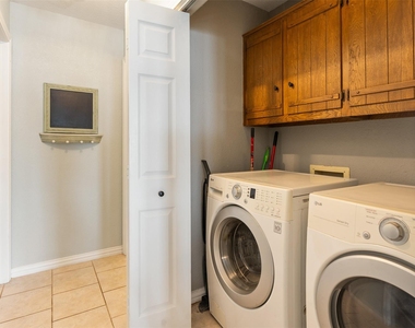 124 Harbor Drive - Photo Thumbnail 22
