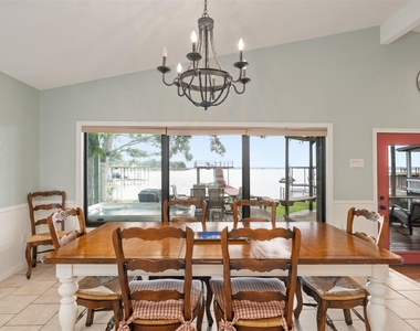 124 Harbor Drive - Photo Thumbnail 10