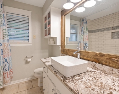 124 Harbor Drive - Photo Thumbnail 20