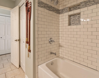 124 Harbor Drive - Photo Thumbnail 21