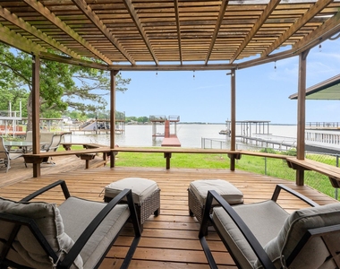 124 Harbor Drive - Photo Thumbnail 29