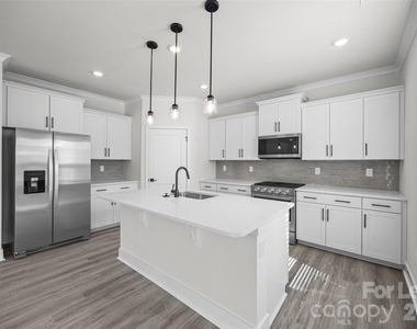 541 Mahogany Road - Photo Thumbnail 11