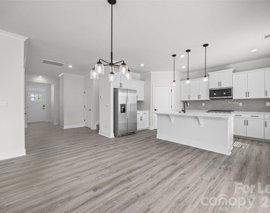 541 Mahogany Road - Photo Thumbnail 8
