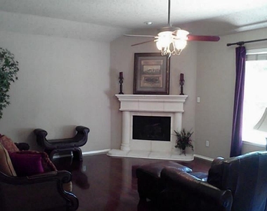 6525 Tearose Drive - Photo Thumbnail 6