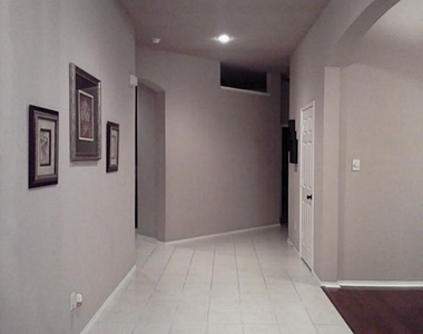 6525 Tearose Drive - Photo Thumbnail 12