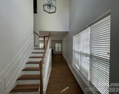 9033 Mcalwaine Preserve Avenue - Photo Thumbnail 3