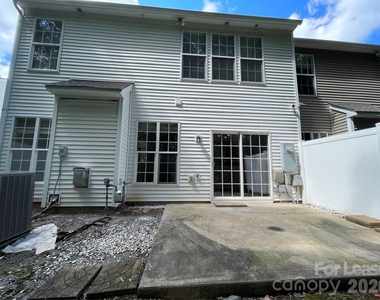 9033 Mcalwaine Preserve Avenue - Photo Thumbnail 25
