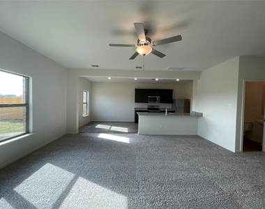 2033 Delta Downs Drive - Photo Thumbnail 3