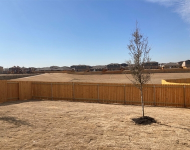 2033 Delta Downs Drive - Photo Thumbnail 2