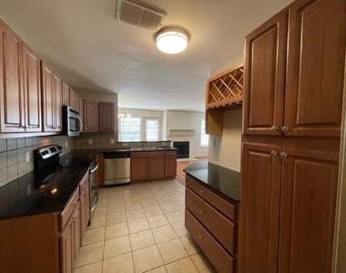 3933 Fernando Drive - Photo Thumbnail 8