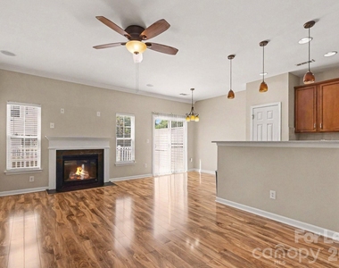 2029 Kegsworth Drive - Photo Thumbnail 4