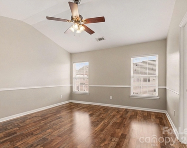 2029 Kegsworth Drive - Photo Thumbnail 5
