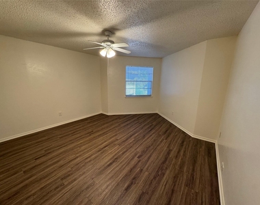 3514 Smith Barry Road - Photo Thumbnail 9