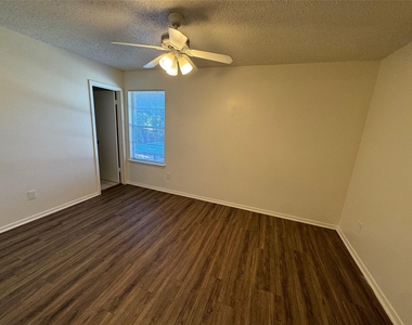 3514 Smith Barry Road - Photo Thumbnail 12