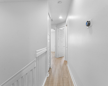 610 Pioneer Way - Photo Thumbnail 29