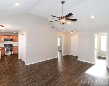 771 Rebecca Jane Drive - Photo Thumbnail 18