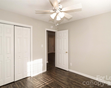 771 Rebecca Jane Drive - Photo Thumbnail 7