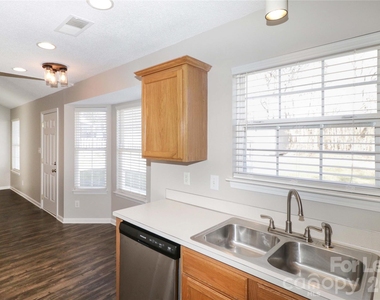 771 Rebecca Jane Drive - Photo Thumbnail 15
