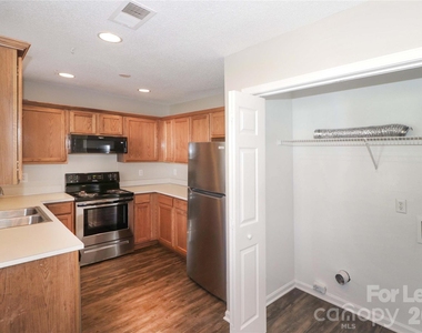 771 Rebecca Jane Drive - Photo Thumbnail 16