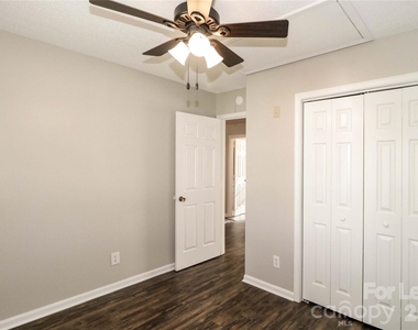 771 Rebecca Jane Drive - Photo Thumbnail 9