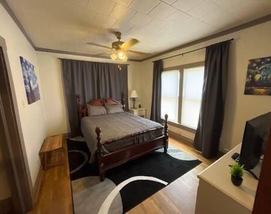 1426 Cedar Street - Photo Thumbnail 15