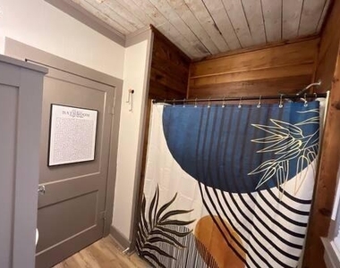 1426 Cedar Street - Photo Thumbnail 13