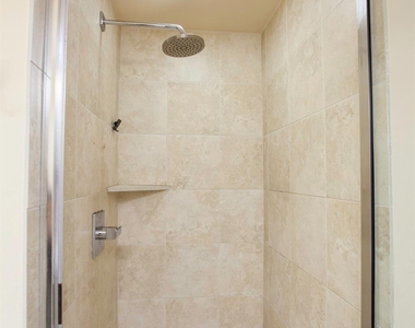4107 Bowser Avenue - Photo Thumbnail 34