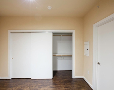 4107 Bowser Avenue - Photo Thumbnail 16