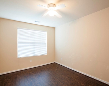 4107 Bowser Avenue - Photo Thumbnail 27