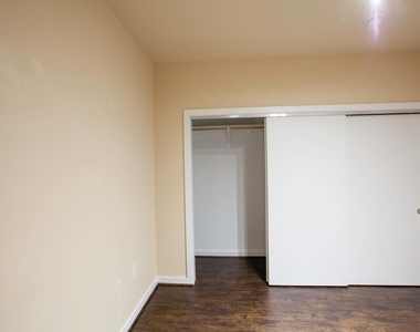 4107 Bowser Avenue - Photo Thumbnail 17