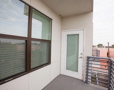 4107 Bowser Avenue - Photo Thumbnail 37