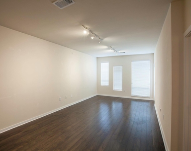 4107 Bowser Avenue - Photo Thumbnail 26