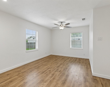 2519 Maverick Avenue - Photo Thumbnail 23