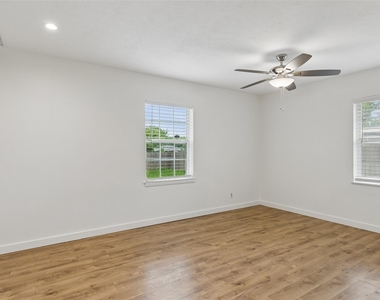 2519 Maverick Avenue - Photo Thumbnail 21