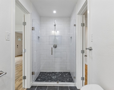 2519 Maverick Avenue - Photo Thumbnail 17