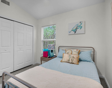 150 Sunshine Boulevard - Photo Thumbnail 13