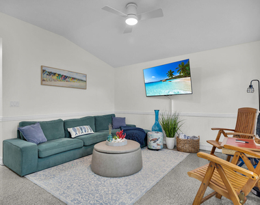 150 Sunshine Boulevard - Photo Thumbnail 6