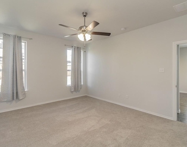 2112 River Pine Road - Photo Thumbnail 18