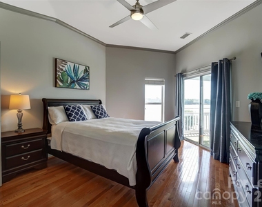 1339 Torrence Circle - Photo Thumbnail 13
