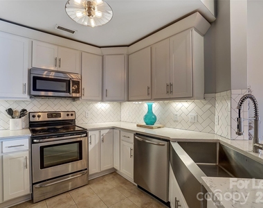 1339 Torrence Circle - Photo Thumbnail 8
