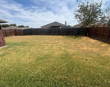 1024 Carlin Lane - Photo Thumbnail 27