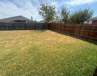 1024 Carlin Lane - Photo Thumbnail 26
