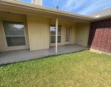 1024 Carlin Lane - Photo Thumbnail 25