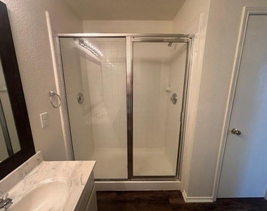 1024 Carlin Lane - Photo Thumbnail 21