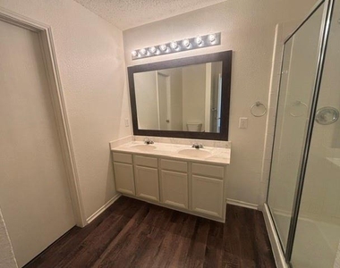 1024 Carlin Lane - Photo Thumbnail 22