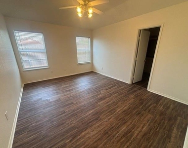1024 Carlin Lane - Photo Thumbnail 18