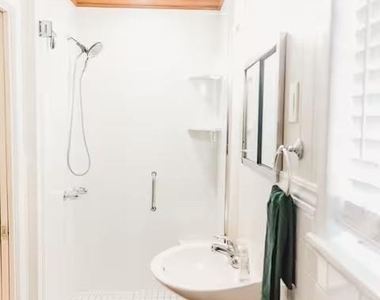 1417 Hickory Street - Photo Thumbnail 26