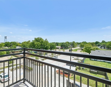 3522 Main Street - Photo Thumbnail 31