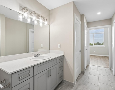 3522 Main Street - Photo Thumbnail 27