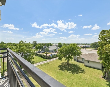 3522 Main Street - Photo Thumbnail 33